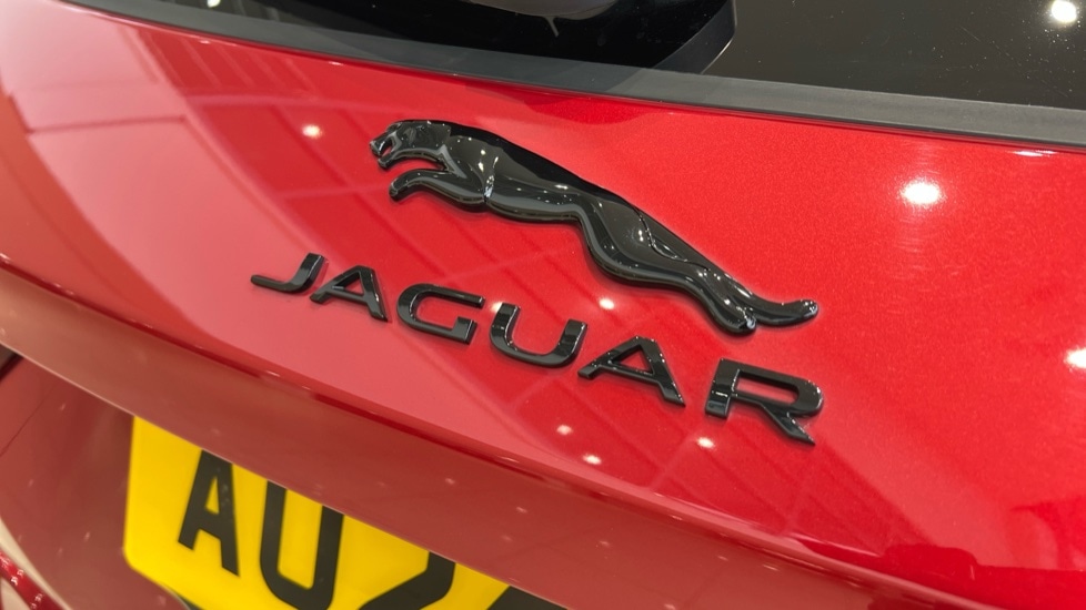 Used Jaguar F-Pace 2024 for sale - 76328019: Photo 49