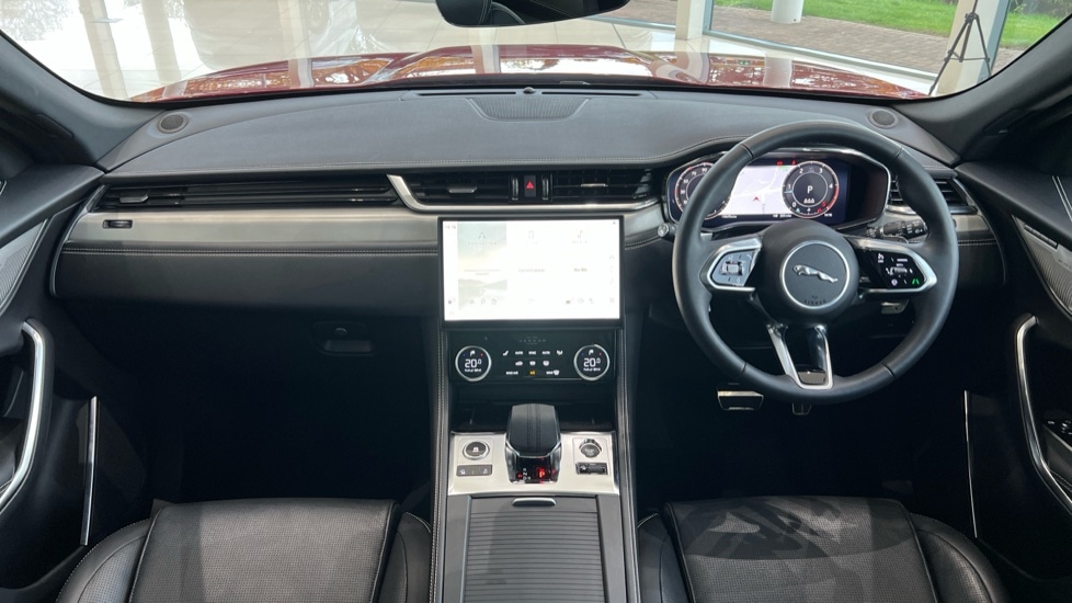 Used Jaguar F-Pace 2024 for sale - 76328019: Photo 9
