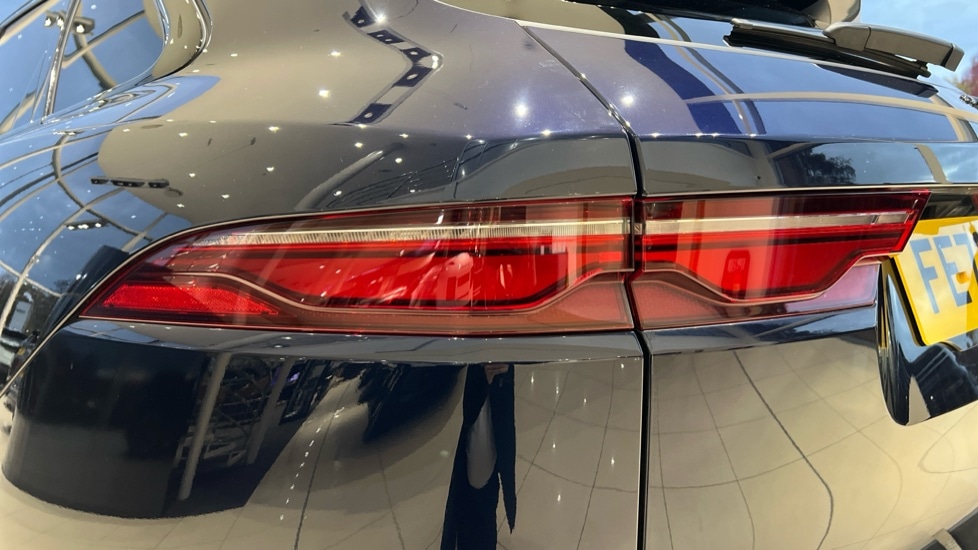 Used Jaguar F-Pace 2023 for sale - 76609585: Photo 19