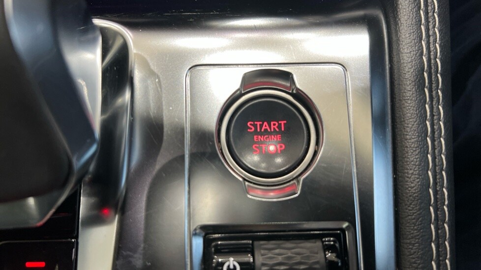 Used Jaguar F-Pace 2023 for sale - 76609585: Photo 65