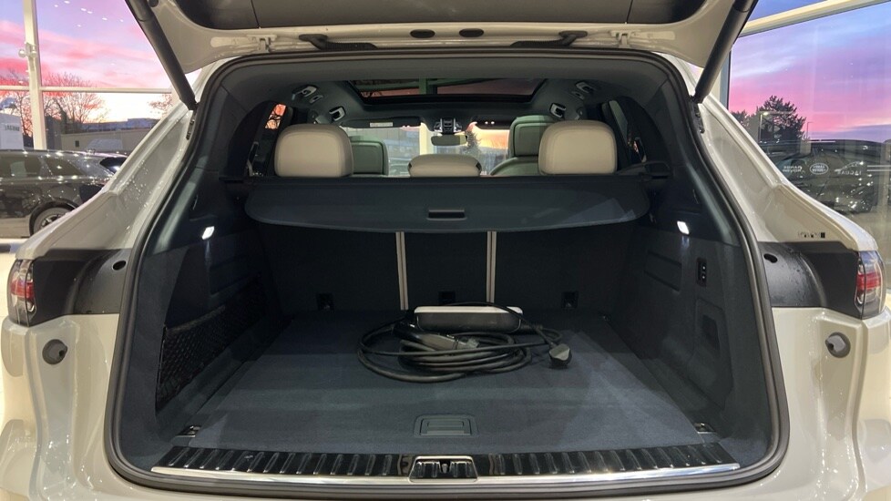 Used Porsche Cayenne 2022 for sale - 76861880: Photo 15