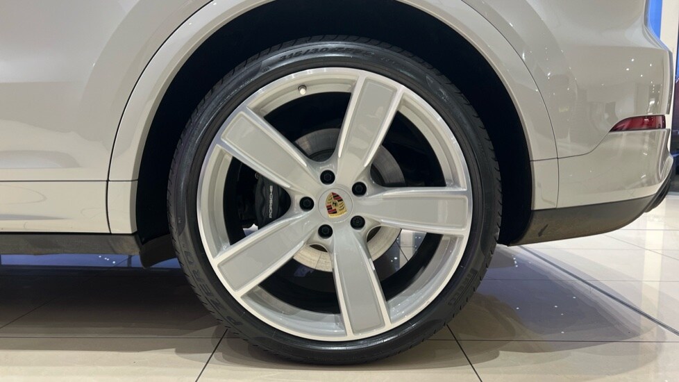 Used Porsche Cayenne 2022 for sale - 76861880: Photo 18