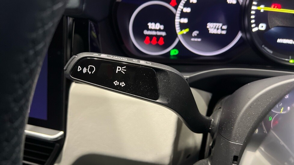 Used Porsche Cayenne 2022 for sale - 76861880: Photo 25