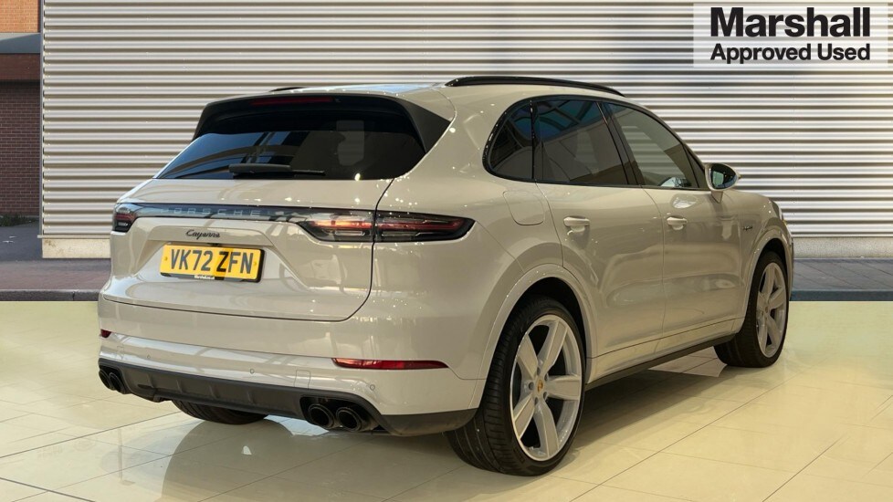 Used Porsche Cayenne 2022 for sale - 76861880: Photo 3