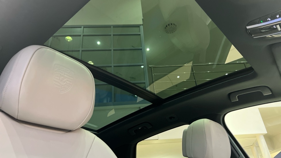 Used Porsche Cayenne 2022 for sale - 76861880: Photo 31