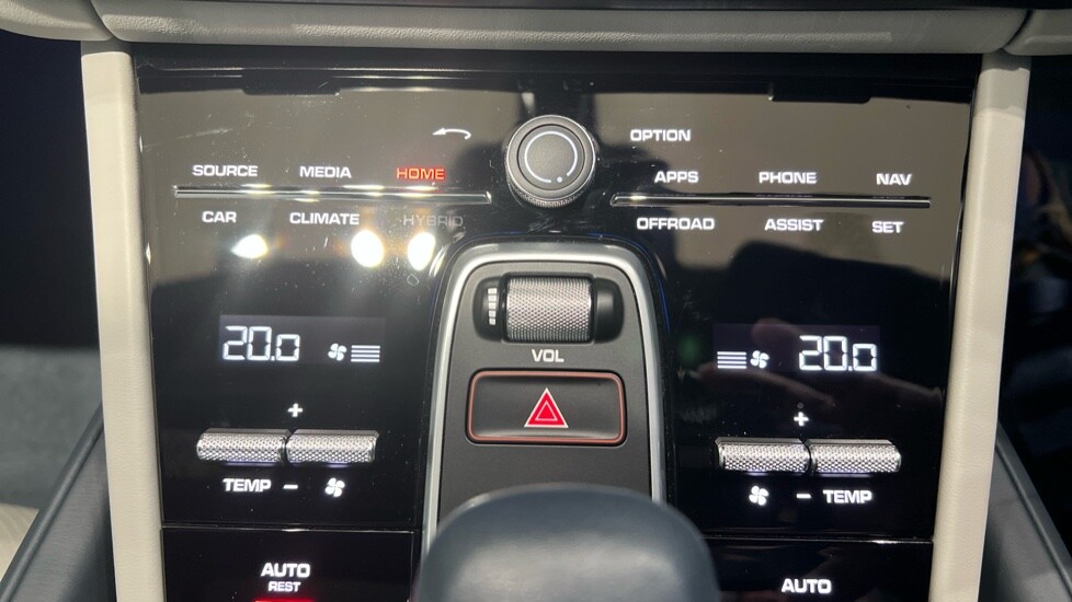 Used Porsche Cayenne 2022 for sale - 76861880: Photo 55