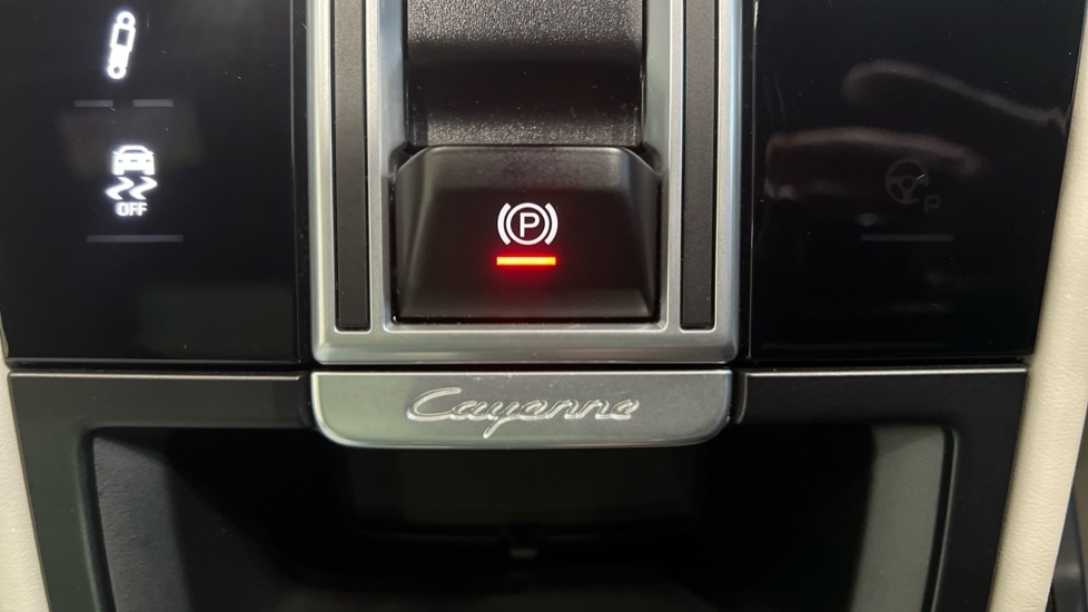 Used Porsche Cayenne 2022 for sale - 76861880: Photo 59