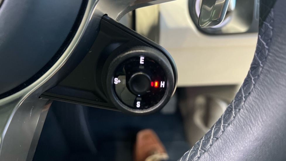 Used Porsche Cayenne 2022 for sale - 76861880: Photo 66