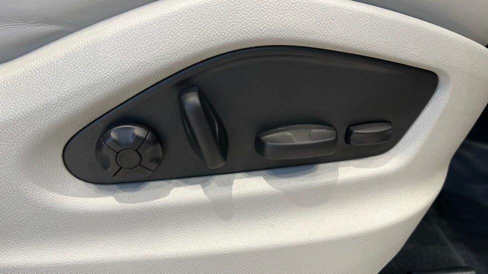 Used Porsche Cayenne 2022 for sale - 76861880: Photo 69