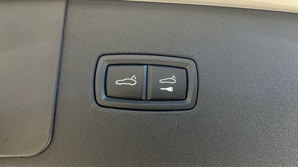 Used Porsche Cayenne 2022 for sale - 76861880: Photo 80