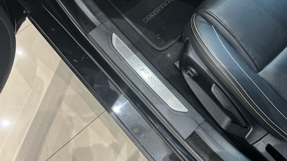 Used Jaguar XF 2021 for sale - 76937579: Photo 25