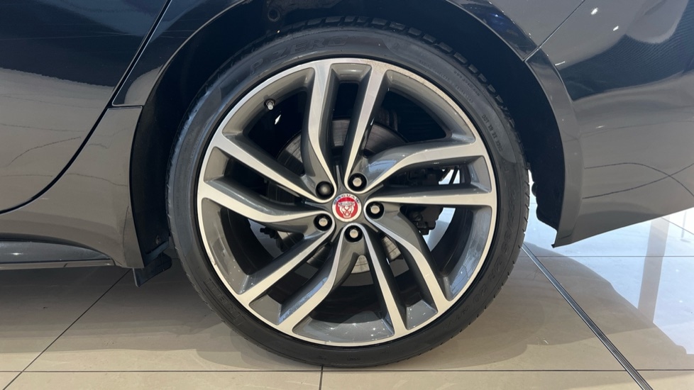 Used Jaguar XF 2021 for sale - 76937579: Photo 27