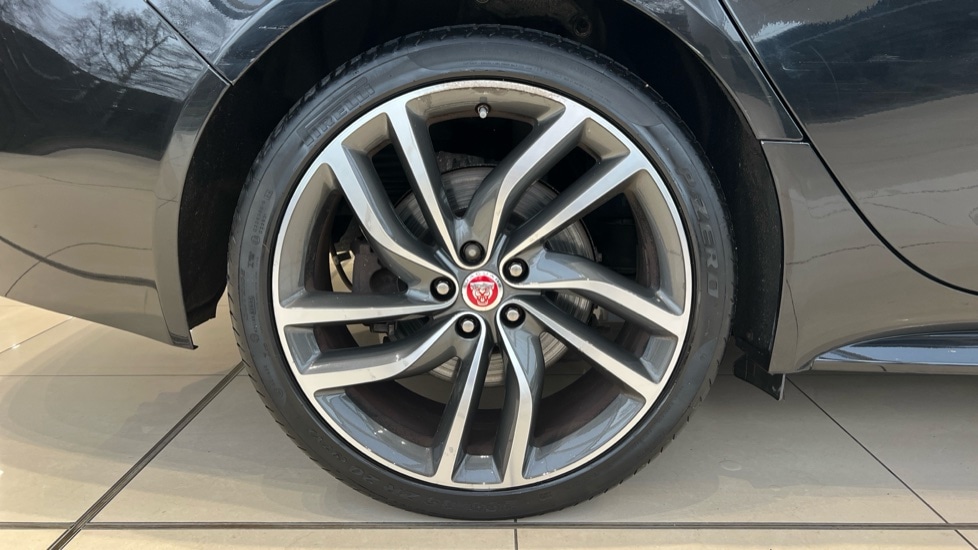 Used Jaguar XF 2021 for sale - 76937579: Photo 28