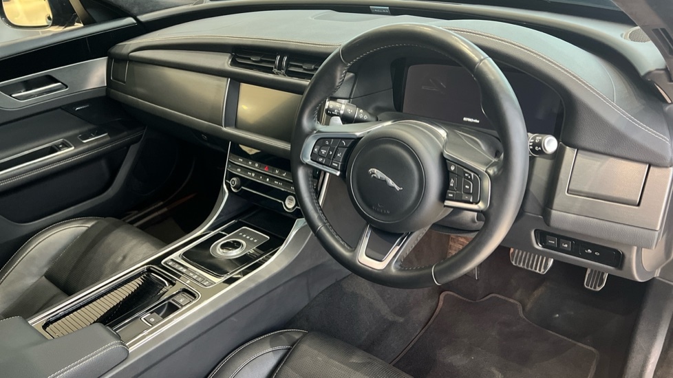 Used Jaguar XF 2021 for sale - 76937579: Photo 32