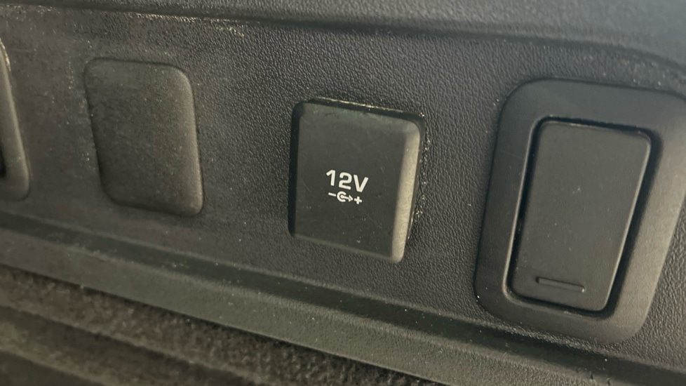 Used Jaguar XF 2021 for sale - 76937579: Photo 78