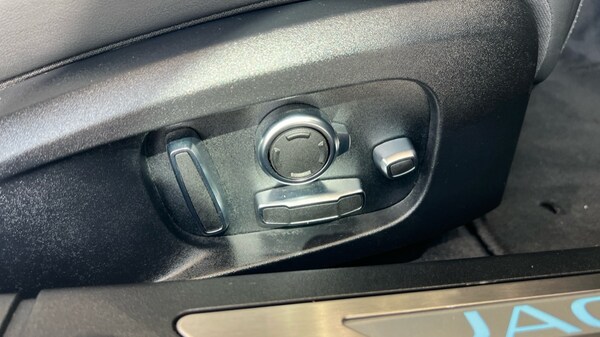 Used Jaguar XF 2024 for sale - 76217166: Photo 35