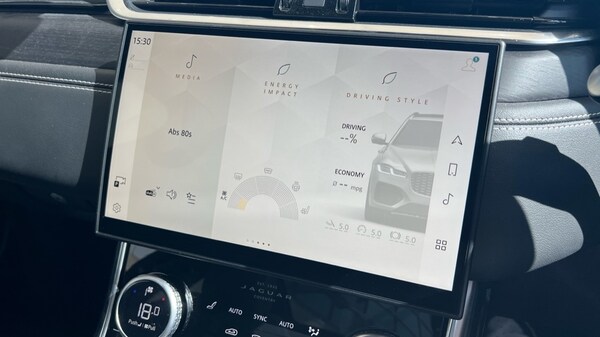 Used Jaguar XF 2024 for sale - 76217166: Photo 52