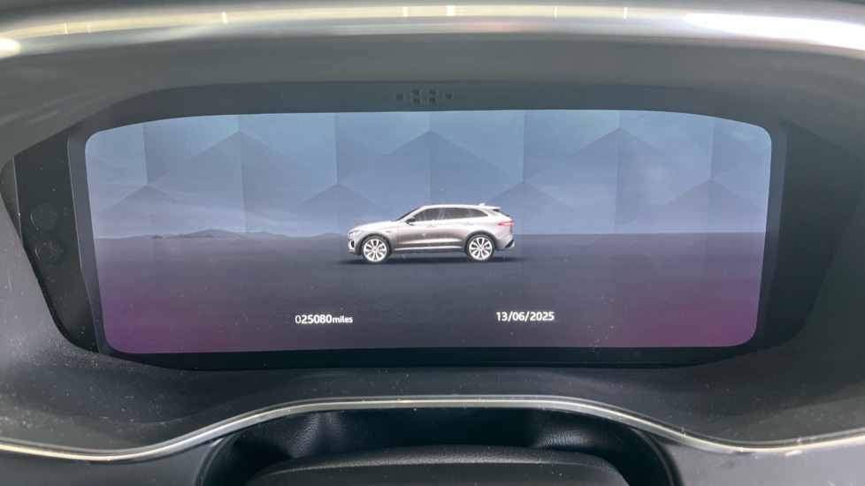 Used Jaguar F-Pace 2021 for sale - 76265674: Photo 16