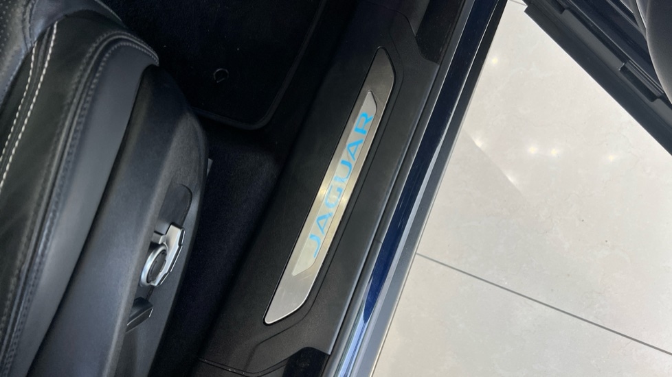 Used Jaguar F-Pace 2021 for sale - 76265674: Photo 23