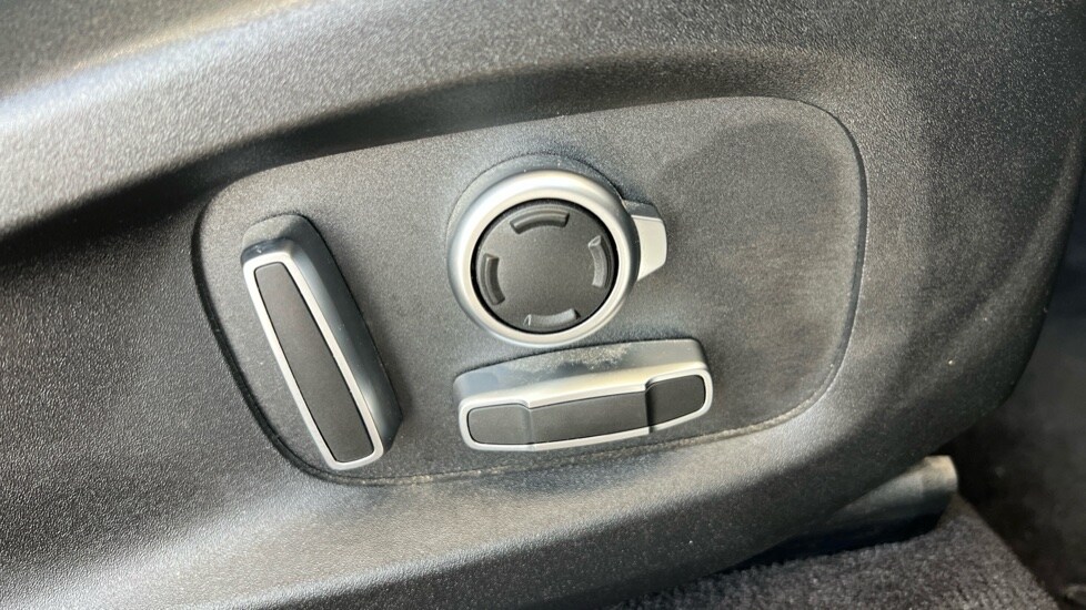 Used Jaguar F-Pace 2021 for sale - 76265674: Photo 25