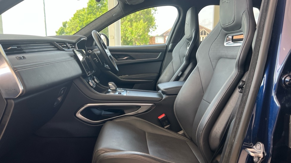 Used Jaguar F-Pace 2021 for sale - 76265674: Photo 3