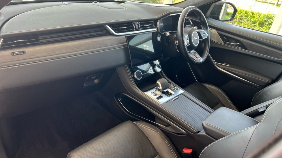 Used Jaguar F-Pace 2021 for sale - 76265674: Photo 33