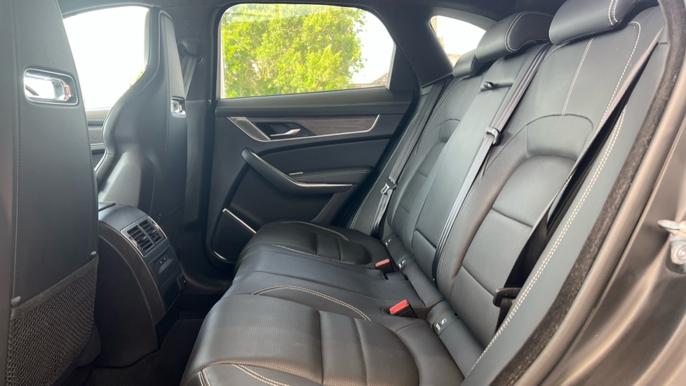 Used Jaguar F-Pace 2021 for sale - 76265674: Photo 4