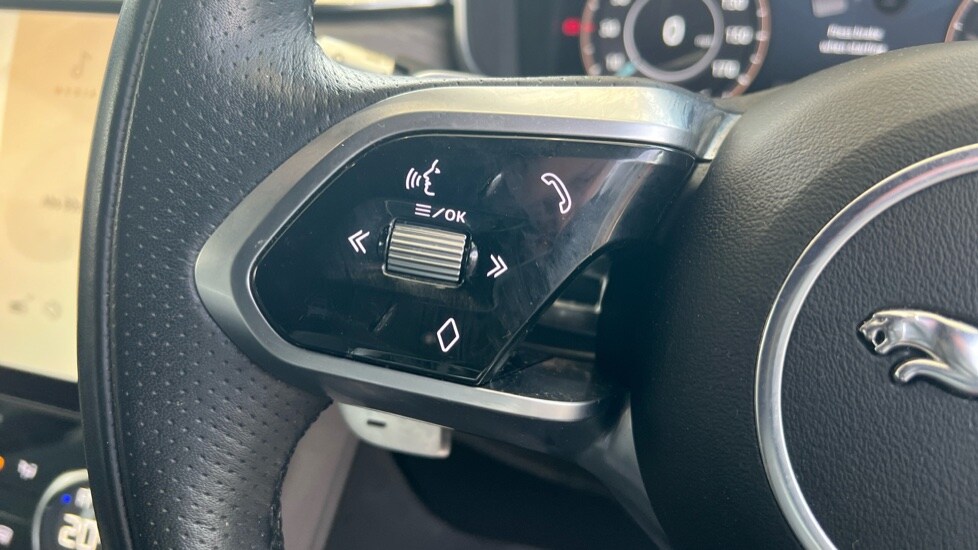 Used Jaguar F-Pace 2021 for sale - 76265674: Photo 62