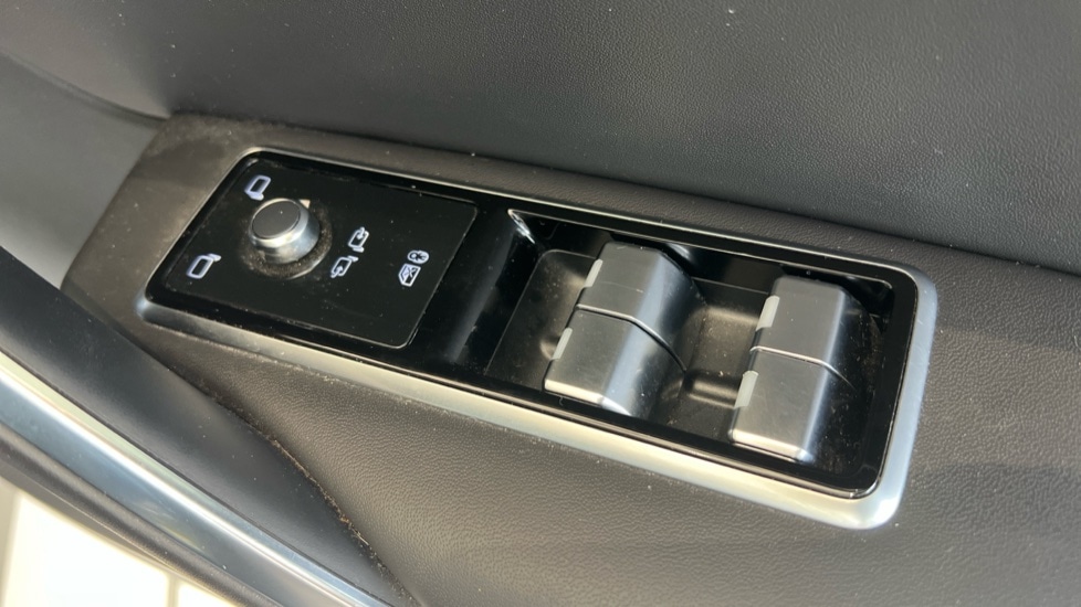 Used Jaguar F-Pace 2021 for sale - 76265674: Photo 75