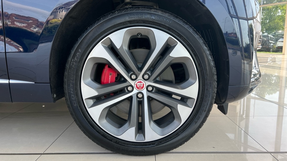 Used Jaguar F-Pace 2021 for sale - 76265674: Photo 8