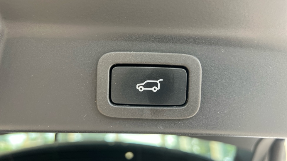 Used Jaguar F-Pace 2021 for sale - 76265674: Photo 84