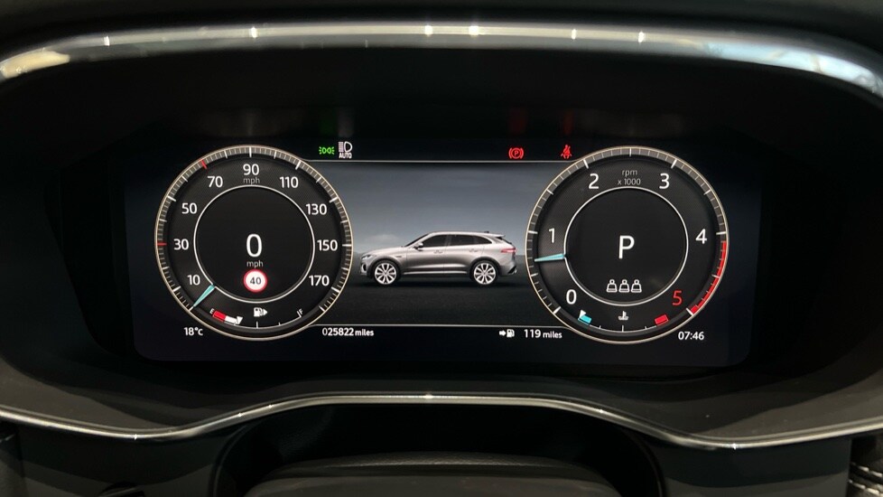 Used Jaguar F-Pace 2023 for sale - 76297346: Photo 16