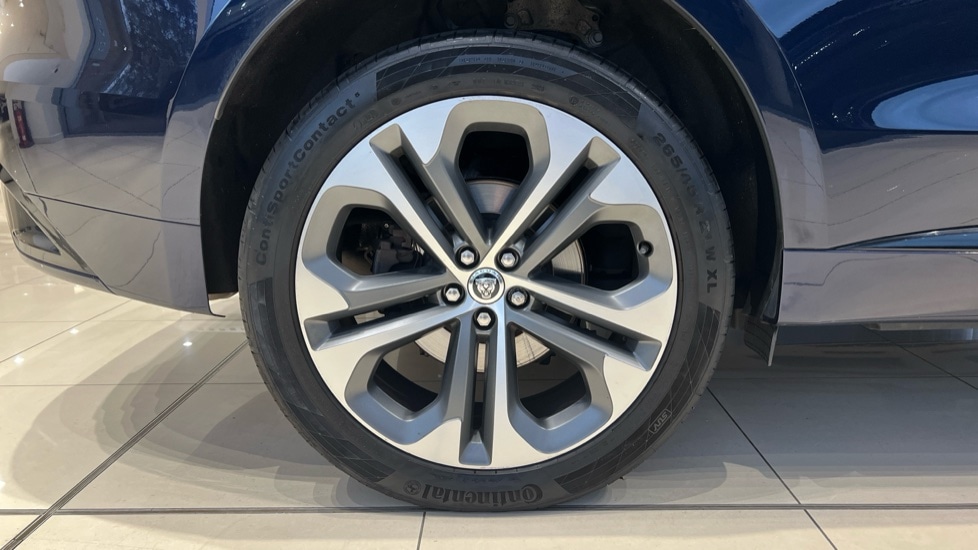 Used Jaguar F-Pace 2023 for sale - 76297346: Photo 28