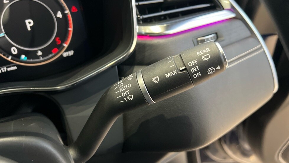 Used Jaguar F-Pace 2023 for sale - 76297346: Photo 75