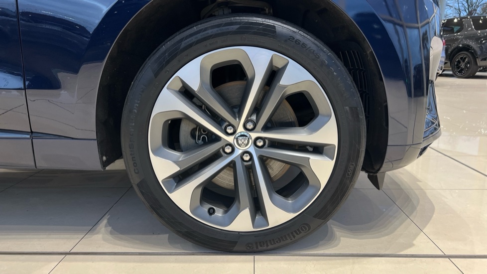 Used Jaguar F-Pace 2023 for sale - 76297346: Photo 8