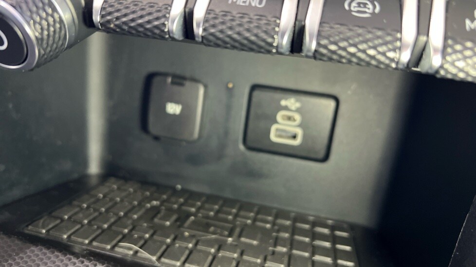 Used Volkswagen Amarok 2023 for sale - 76804040: Photo 54