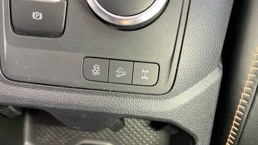 Used Volkswagen Amarok 2023 for sale - 76804040: Photo 57