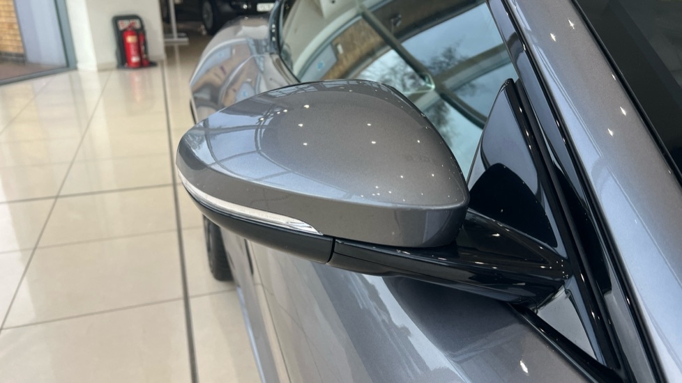 Used Jaguar F-Type 2024 for sale - 77060705: Photo 43