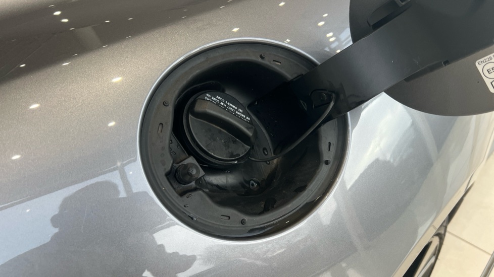 Used Jaguar F-Type 2024 for sale - 77060705: Photo 48