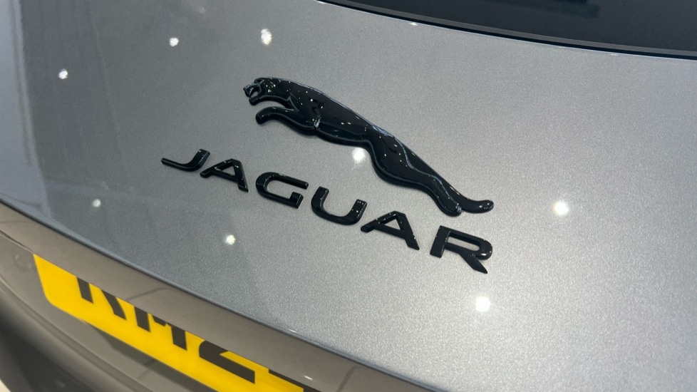 Used Jaguar F-Type 2024 for sale - 77060705: Photo 49