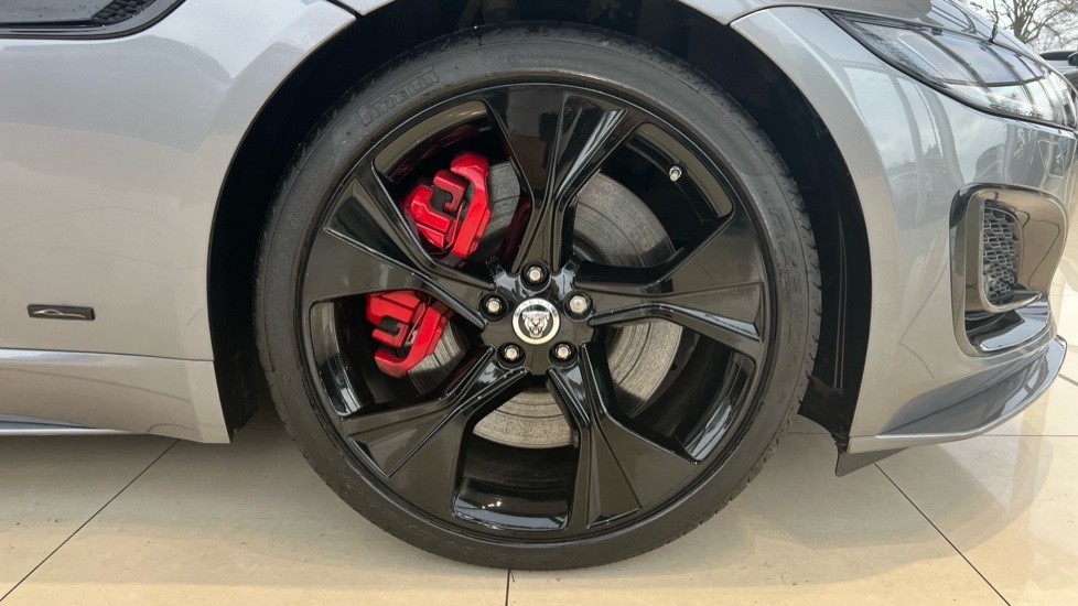 Used Jaguar F-Type 2024 for sale - 77060705: Photo 8