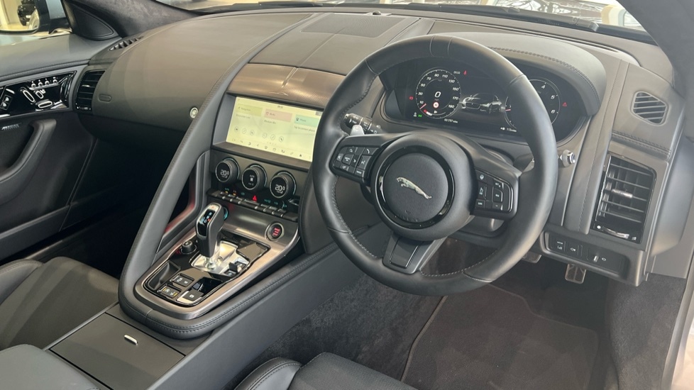 Used Jaguar F-Type 2024 for sale - 77060705: Photo 9
