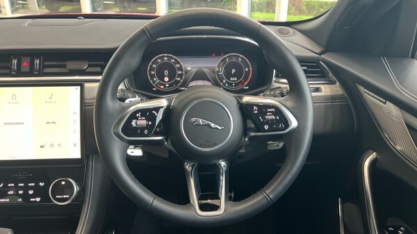 Used Jaguar F-Pace 2024 for sale - 76244421: Photo 15