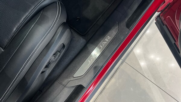 Used Jaguar F-Pace 2024 for sale - 76244421: Photo 24