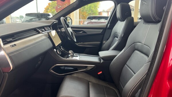 Used Jaguar F-Pace 2024 for sale - 76244421: Photo 3