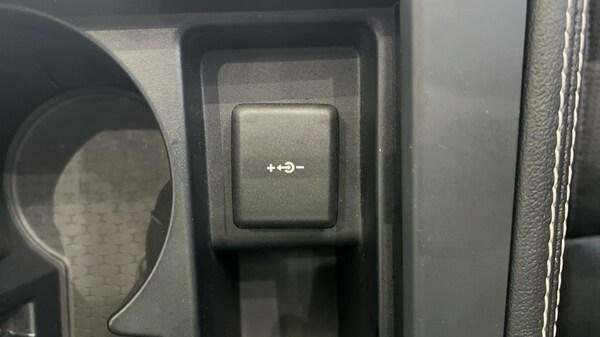 Used Jaguar F-Pace 2024 for sale - 76244421: Photo 64