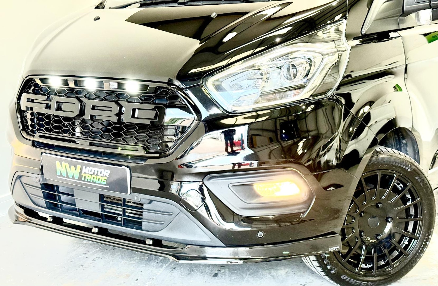 Used Ford Transit Custom 2019 for sale - 78060575: Photo 2