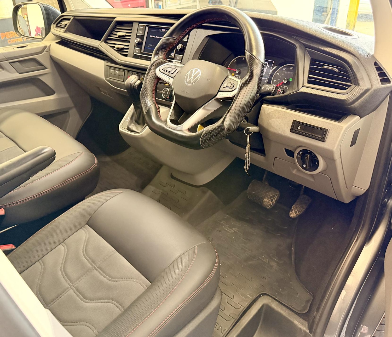 Used Volkswagen Transporter 2023 for sale - 78131766: Photo 3