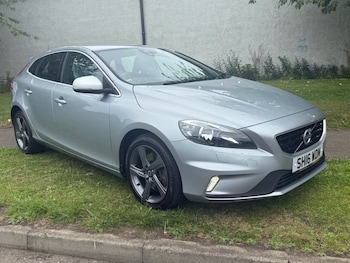 Used Volvo V40 2016 for sale - 75336138: Photo