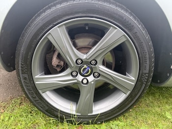 Used Volvo V40 2016 for sale - 75336138: Photo